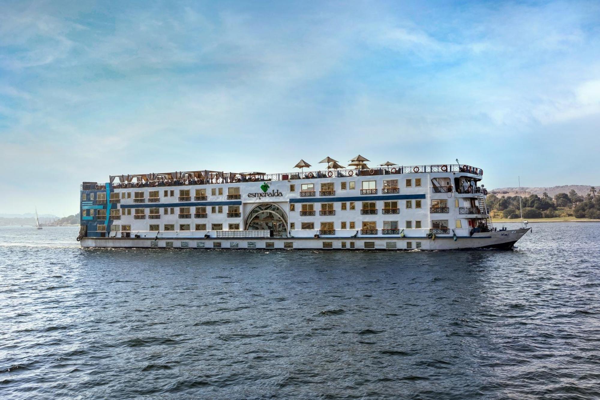 M/S Esmeralda Nile Cruise - 4 Or 7 Nights From Luxor Each Monday And 03 Nights From Aswan Each Friday Exteriör bild