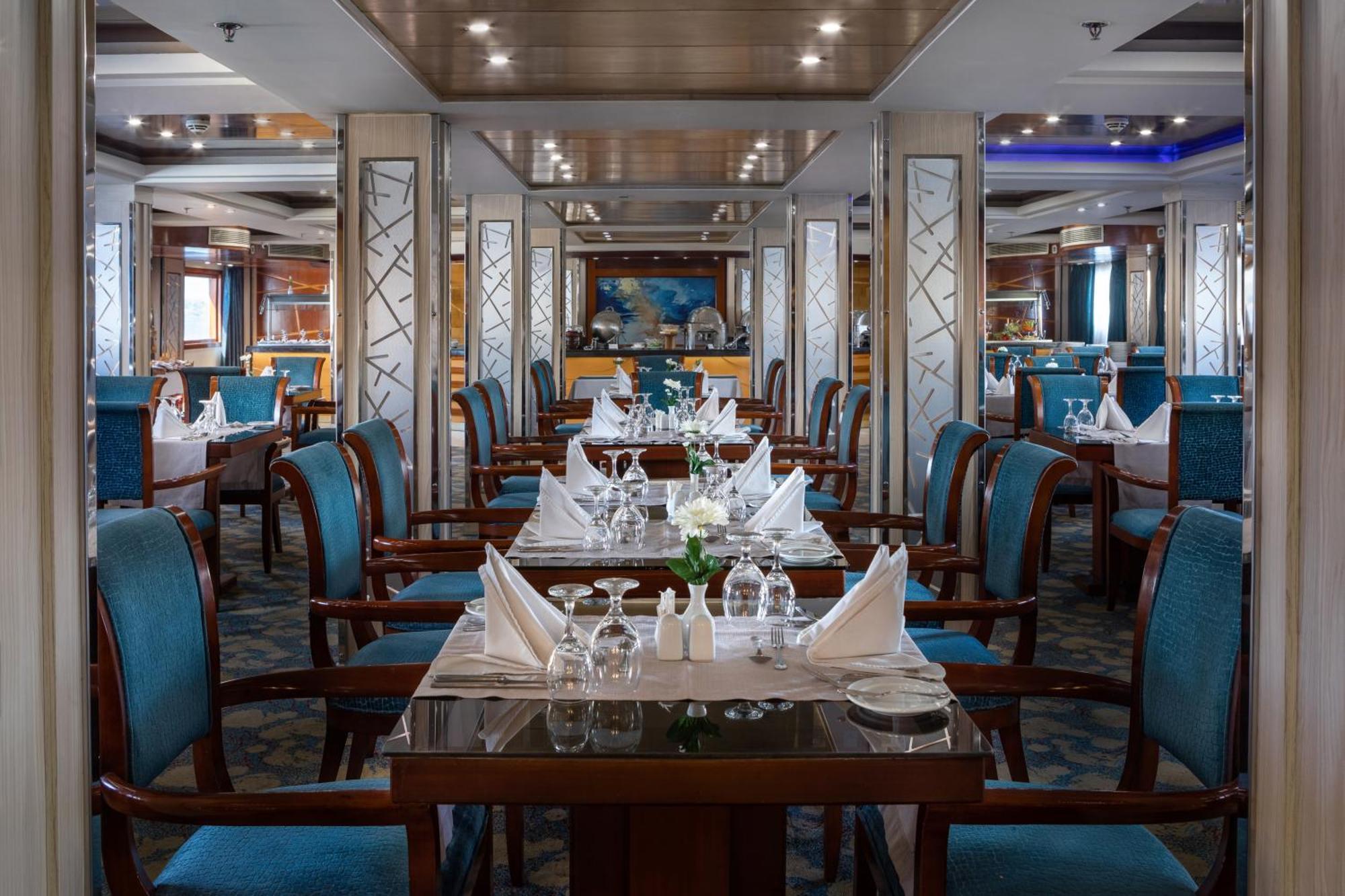 M/S Esmeralda Nile Cruise - 4 Or 7 Nights From Luxor Each Monday And 03 Nights From Aswan Each Friday Exteriör bild